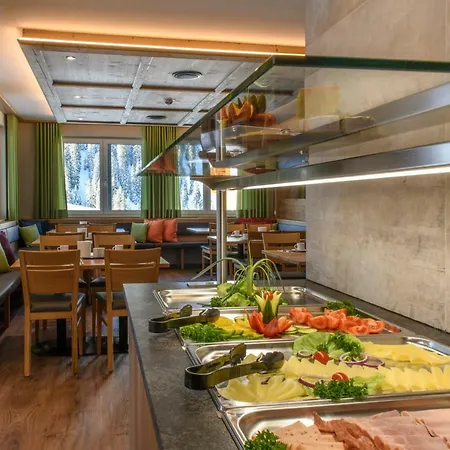 Hotel Almstueble Bergfrieden 2*